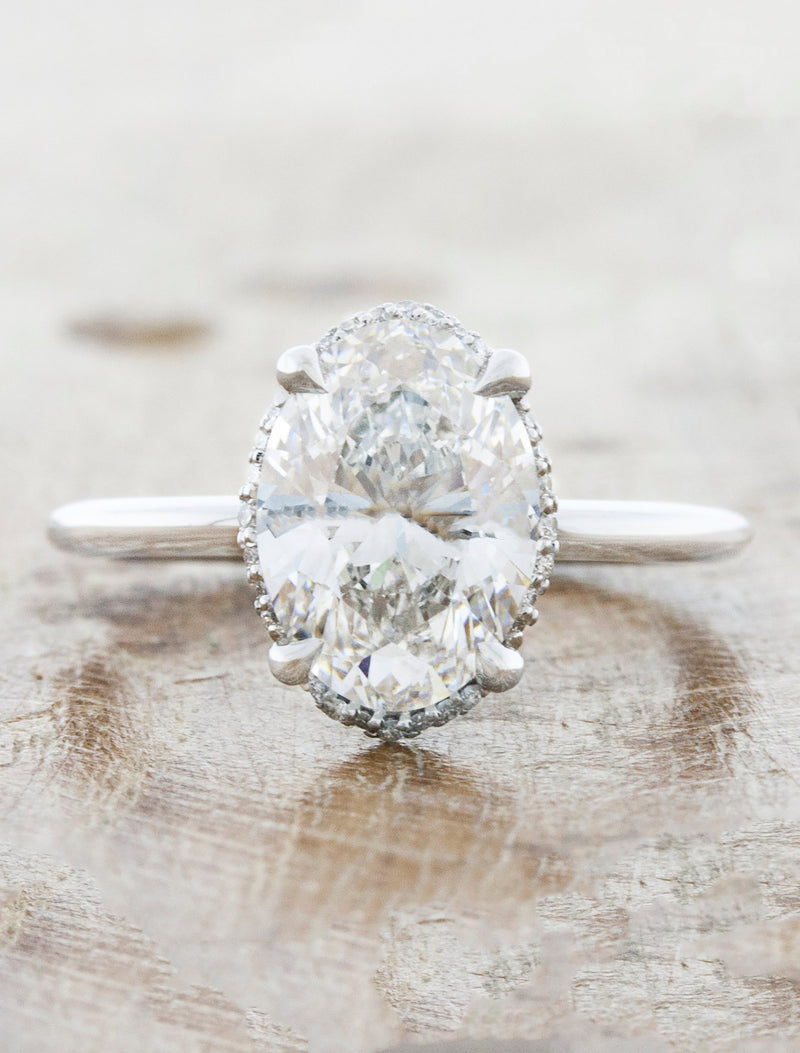 caption:Shown in platinum without leaf prongs 